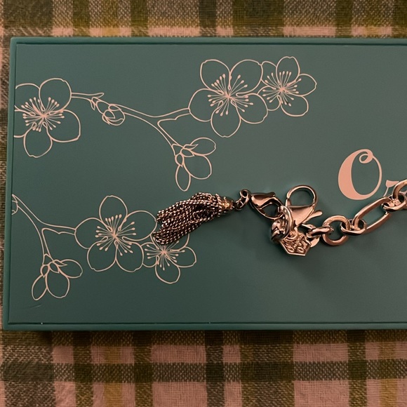 HTF 7” silver bracelet with a removable silver tassels - Picture 2 of 2